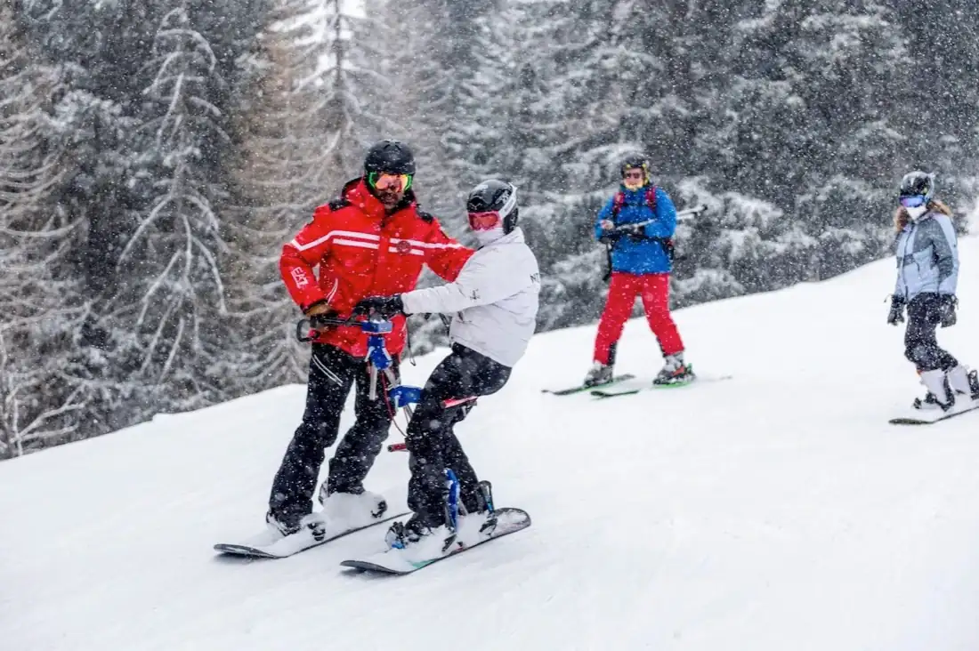 Private Adaptive snowboarding lessons in Sörenberg